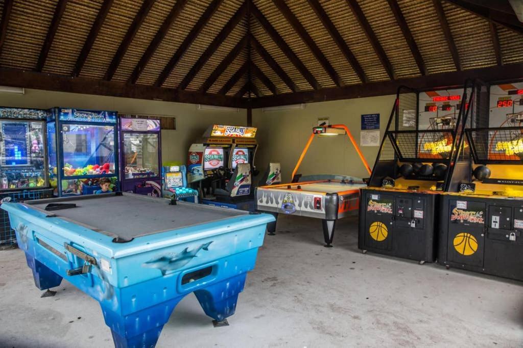 2 Bedroom In Tropical * Noosaville