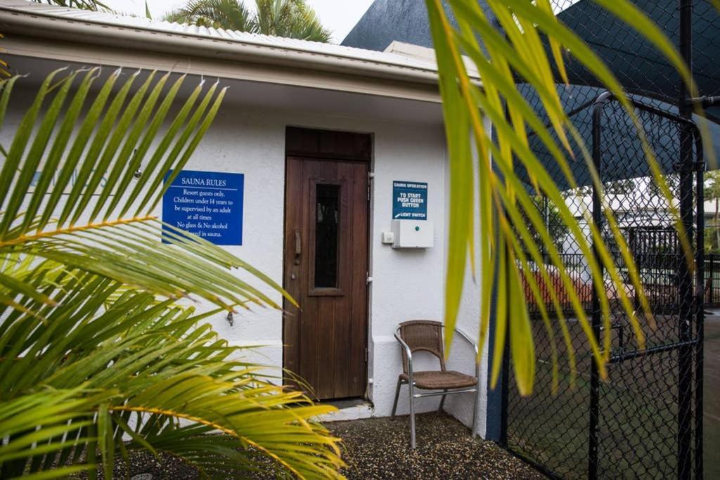 Apartment 2 Bedroom In Tropical *