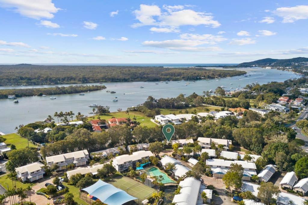 2 Bedroom In Tropical Apartment *